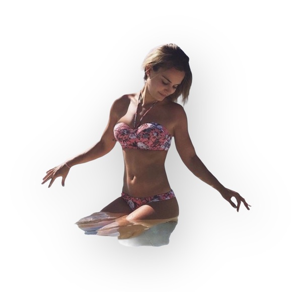 new Vix ⁂ Beach Bikini Triangle Halter Top ⁂ Pink Tropical Floral Print ⁂ Large - Picture 1 of 17